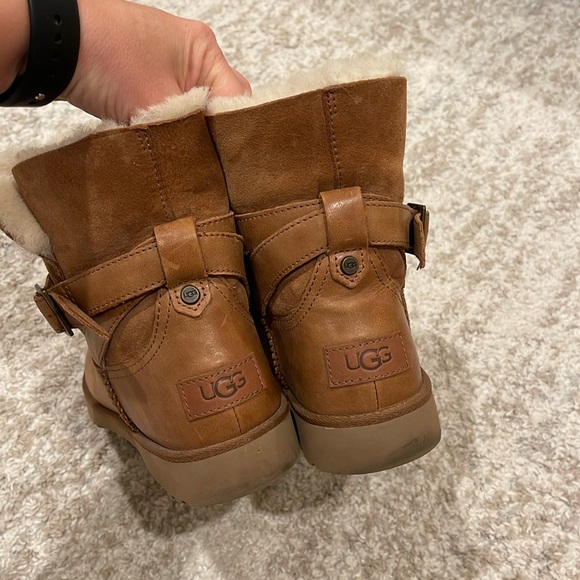 UGG Romely Buckle Chestnut Boots - Women's Size 7 - Picture 2 of 11